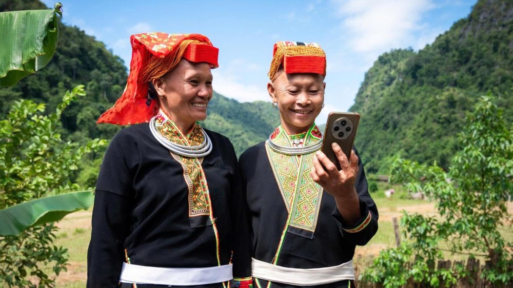 Tạm biệt 'lõm sóng' ở bản làng bị bỏ quên giữa dòng chảy đô thị hoá