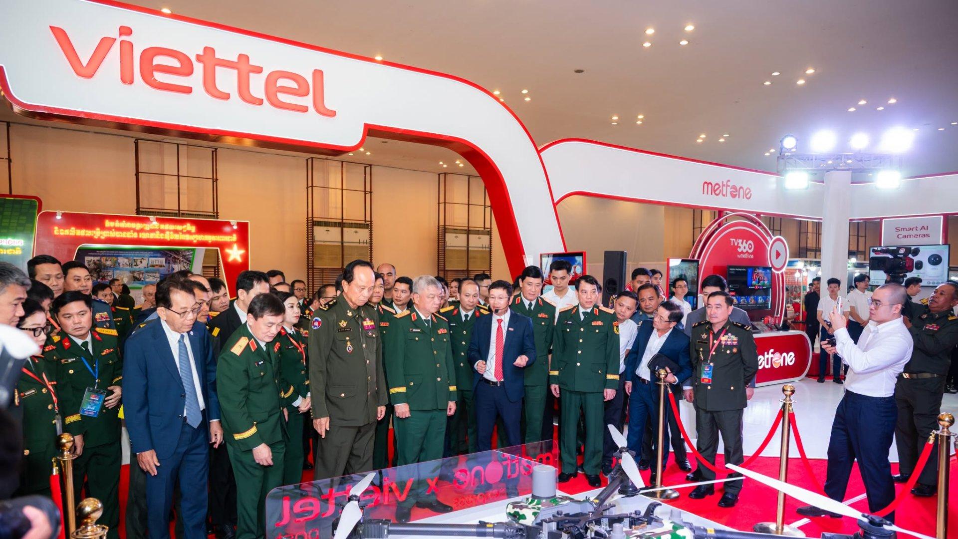 Viettel trình diễn hệ sinh thái công nghệ tại VIDEX Cambodia 2026