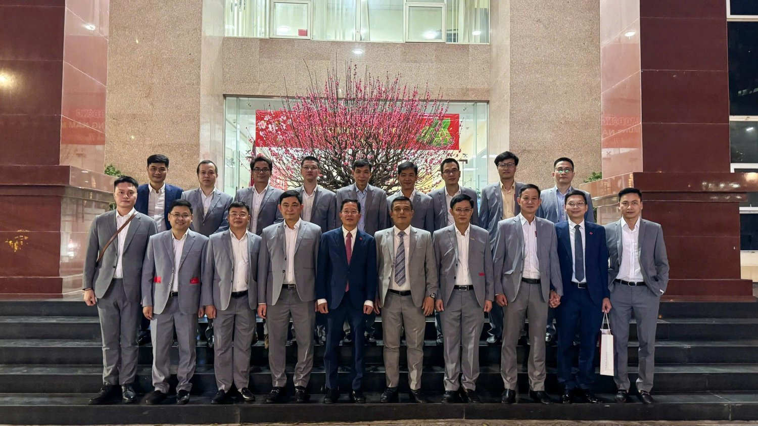 Sau đêm giao thừa, PTGĐ Tập đoàn Đào Xuân Vũ chúc Tết và định hướng cho VCC