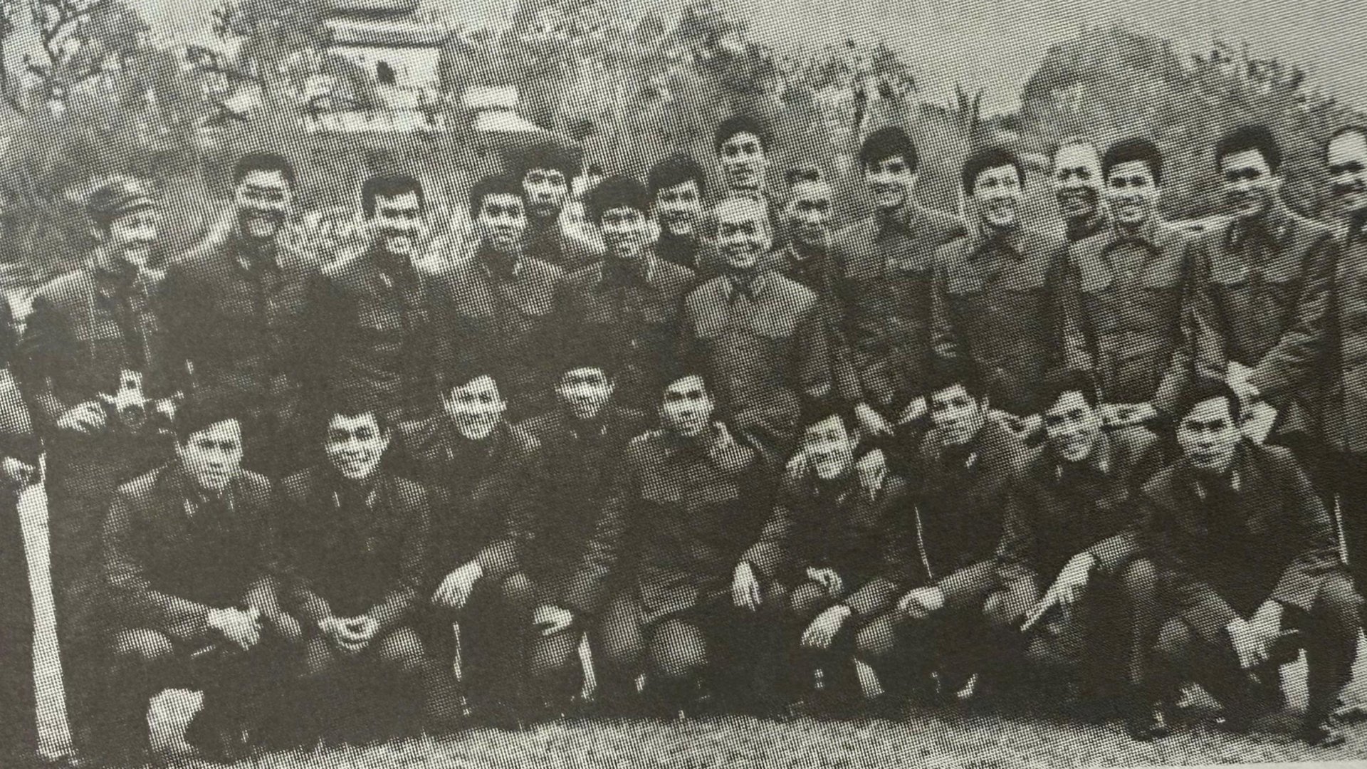 'Hoan hô Đại tướng, hoan hô Thể Công!'