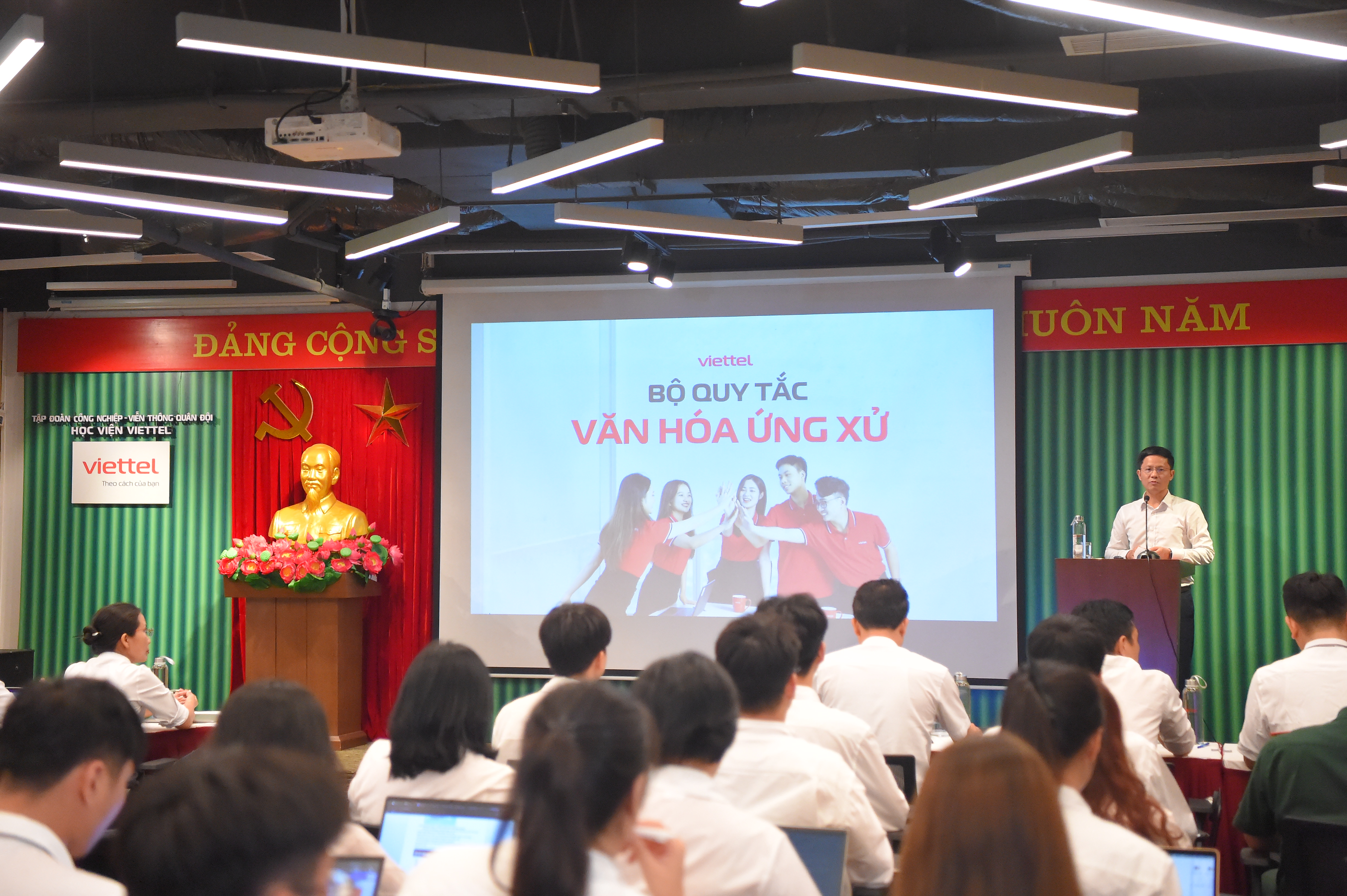Học viện Viettel đào tạo để đưa chuẩn mực văn hóa thành hành động