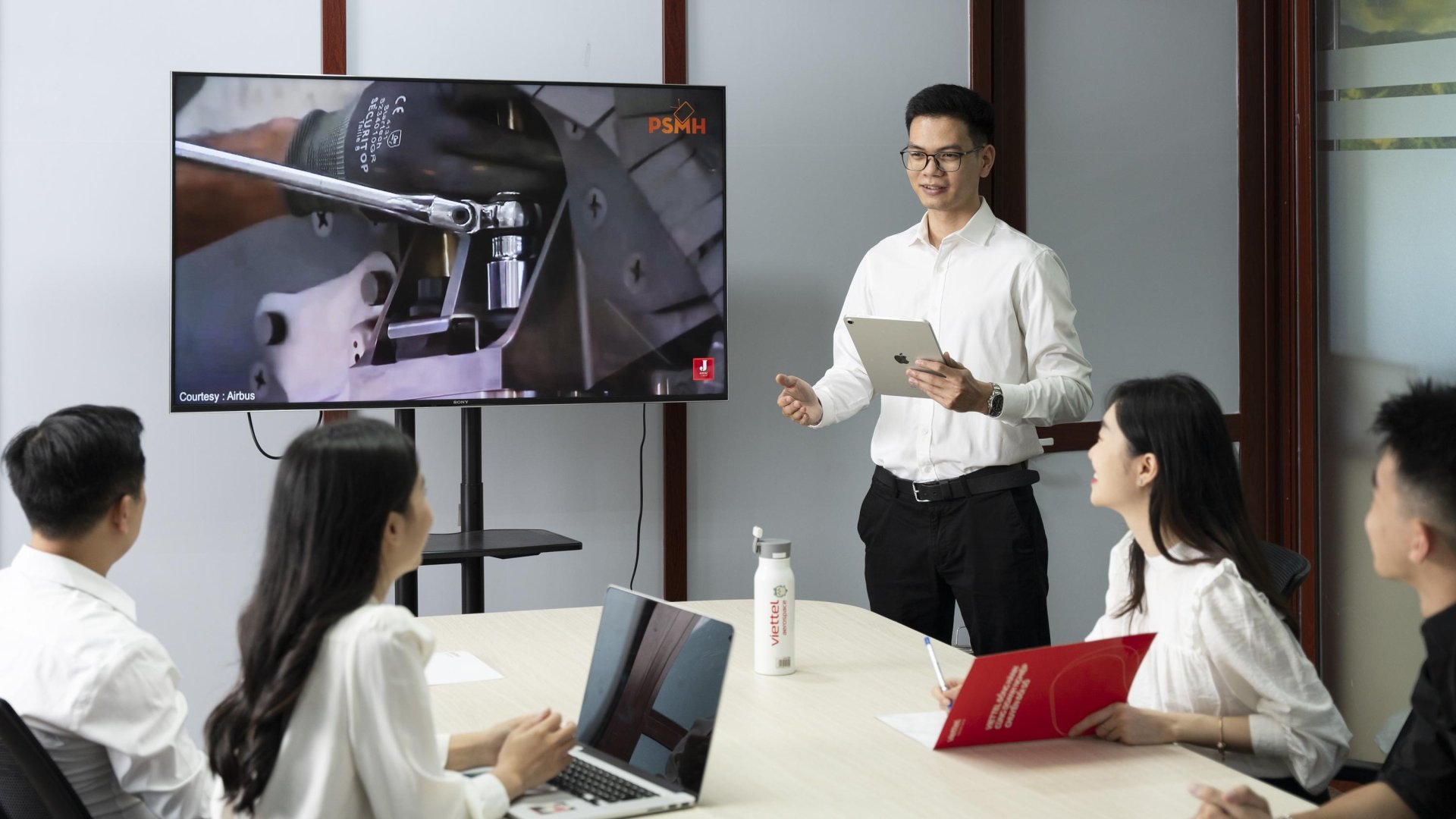 Không chỉ chấp hành, người Viettel phải có trách nhiệm trước cái sai