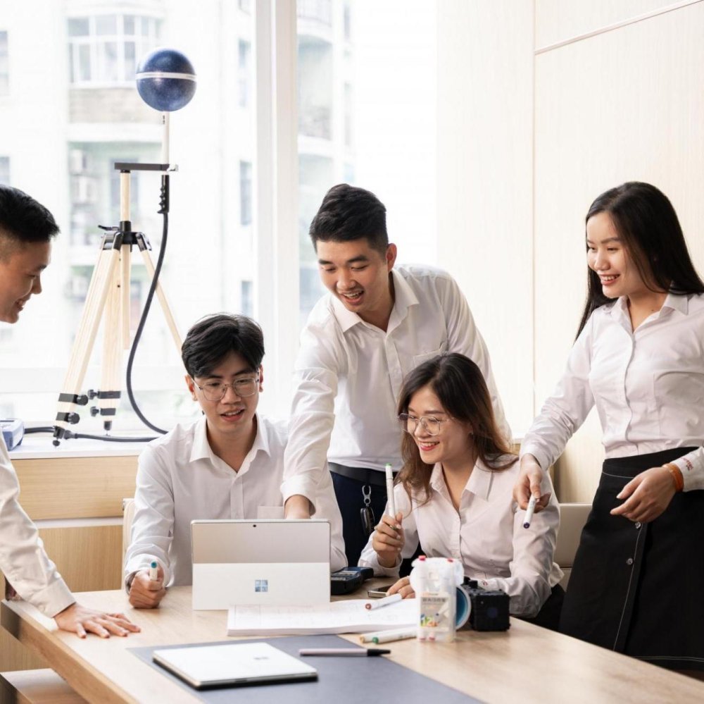 Kỷ nguyên mới - tự chủ công nghệ bảo vệ vững chắc nền tảng tư tưởng của Đảng