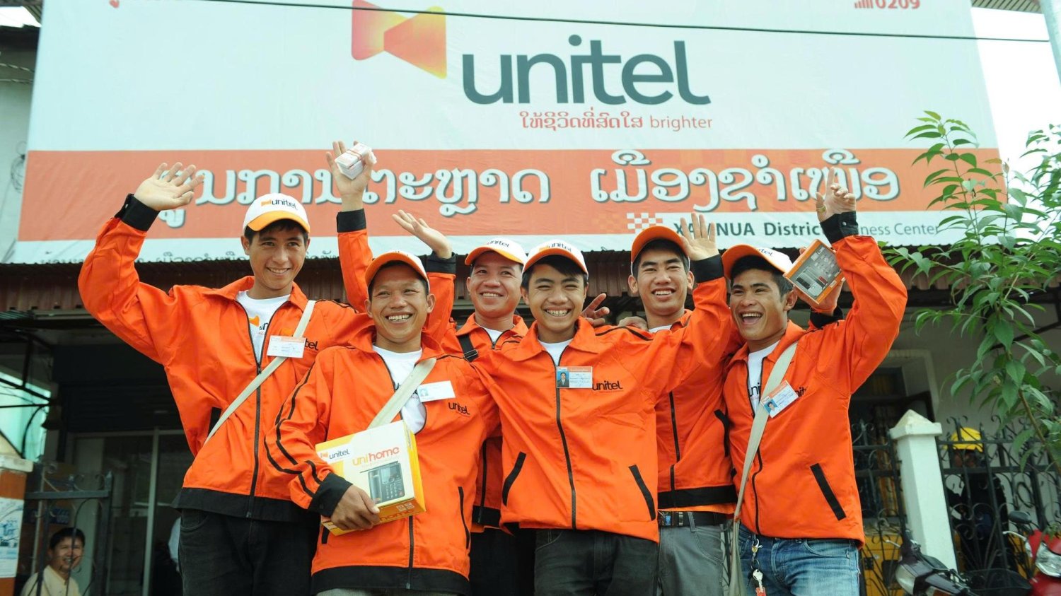 Unitel - Mạch nguồn trên đất bạn Lào