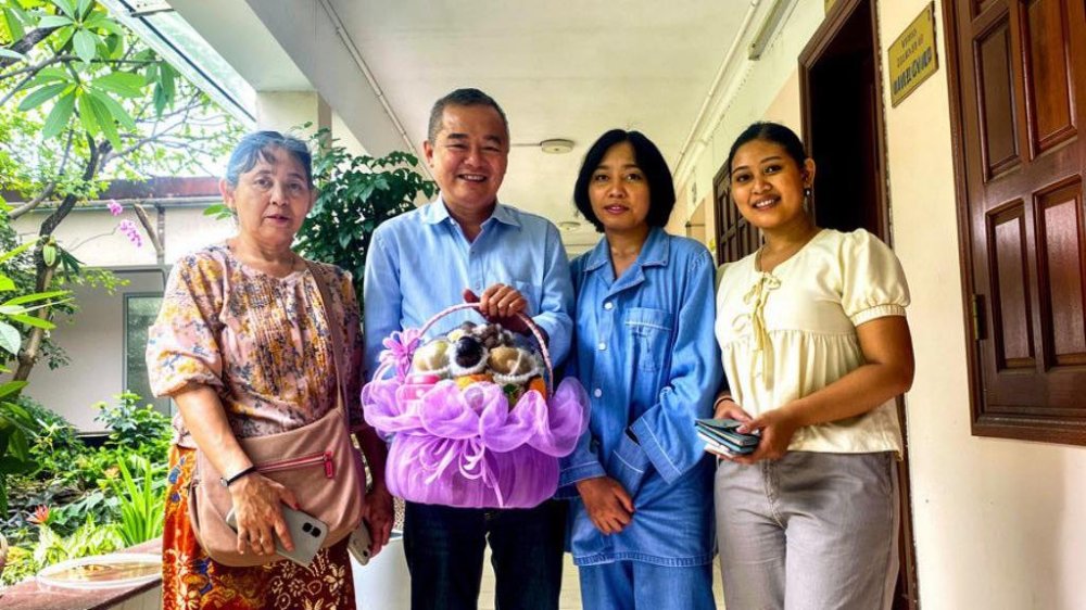 Hành trình xuyên biên giới 'thắp sáng' trái tim em bé Myanmar