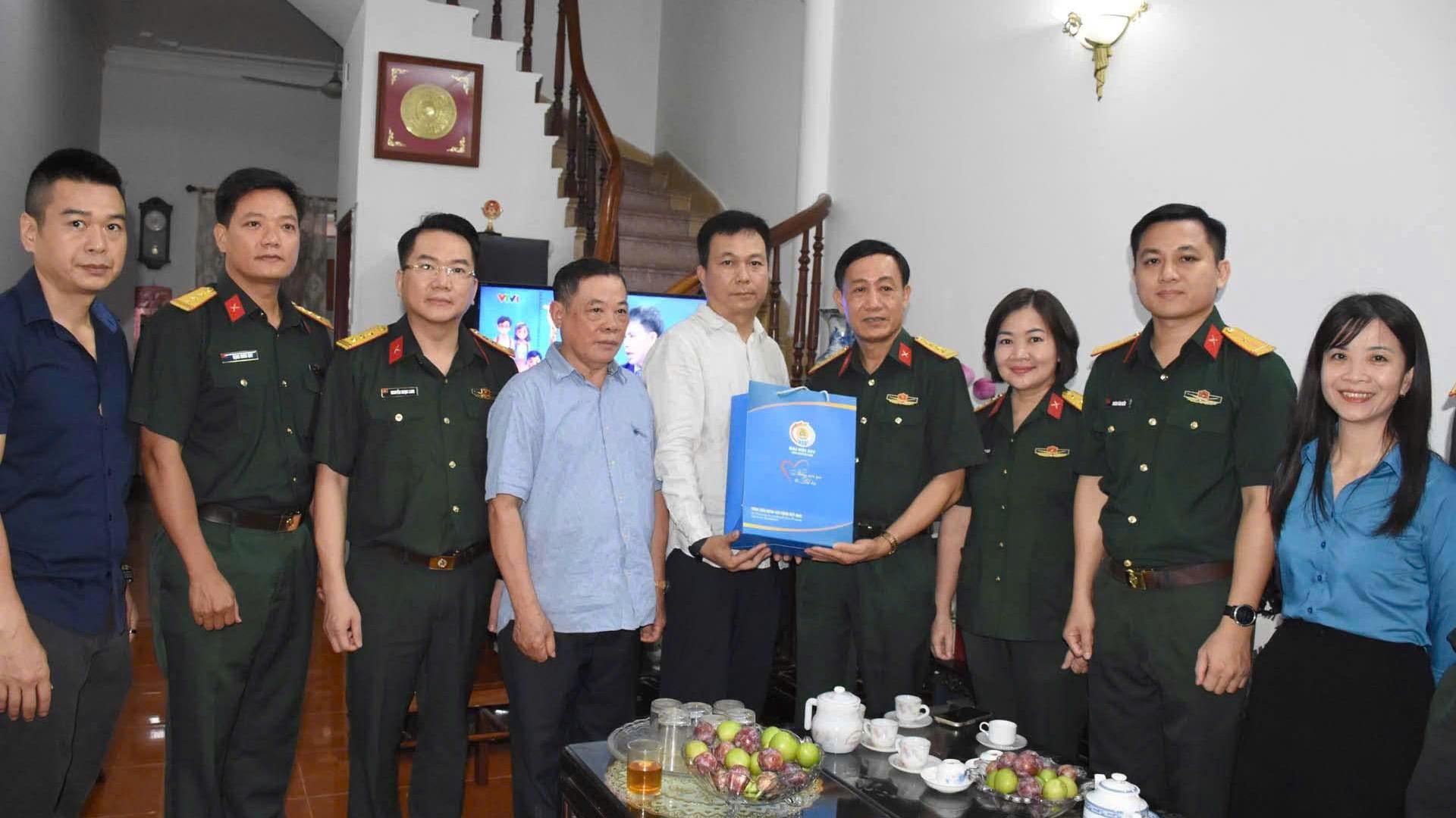 Người Viettel hưởng ứng phong trào 'Lao động giỏi, năng suất cao, thu nhập tốt'