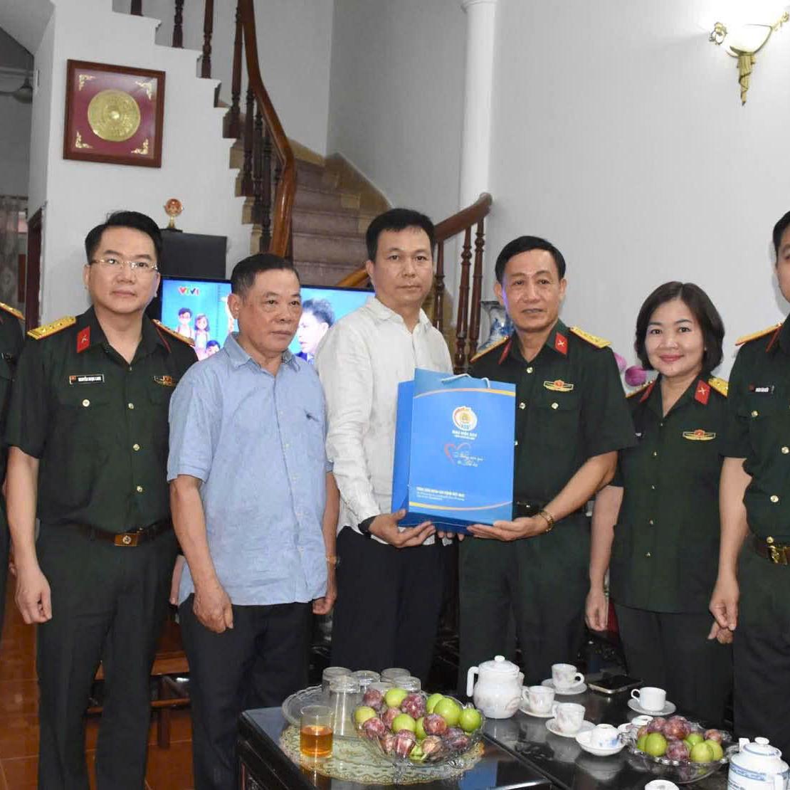Người Viettel hưởng ứng phong trào 'Lao động giỏi, năng suất cao, thu nhập tốt'