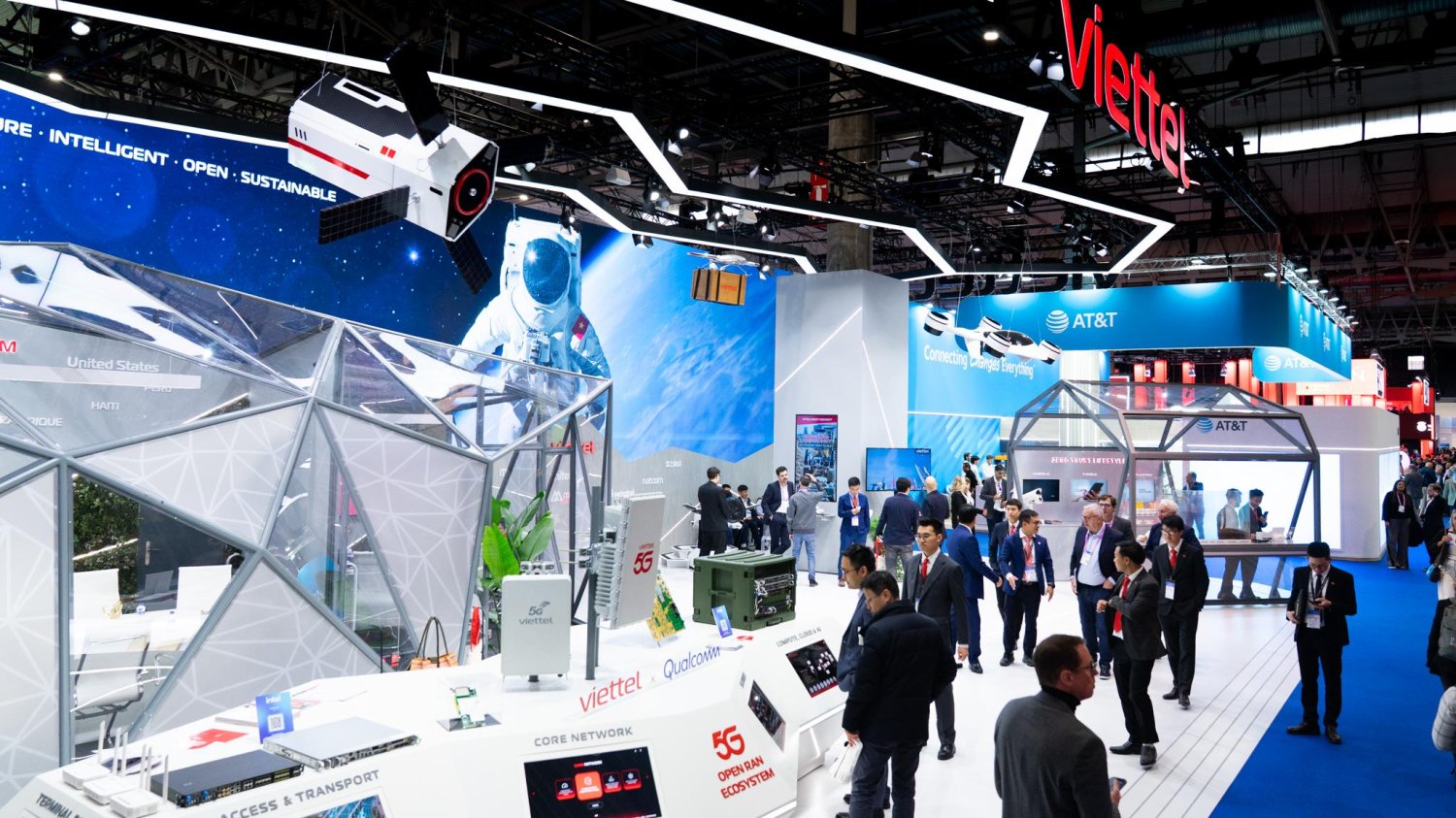 Gian hàng Viettel ở MWC 2026 - nơi nóng nhất Barcelona lúc này