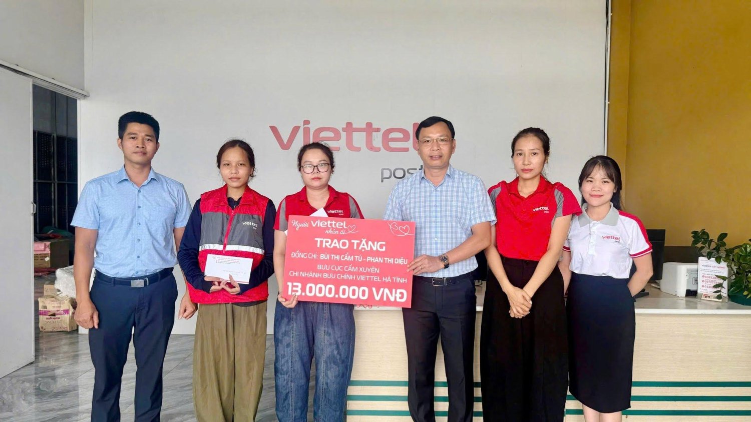 Hy sinh tài sản cá nhân để giữ hàng hóa cho khách