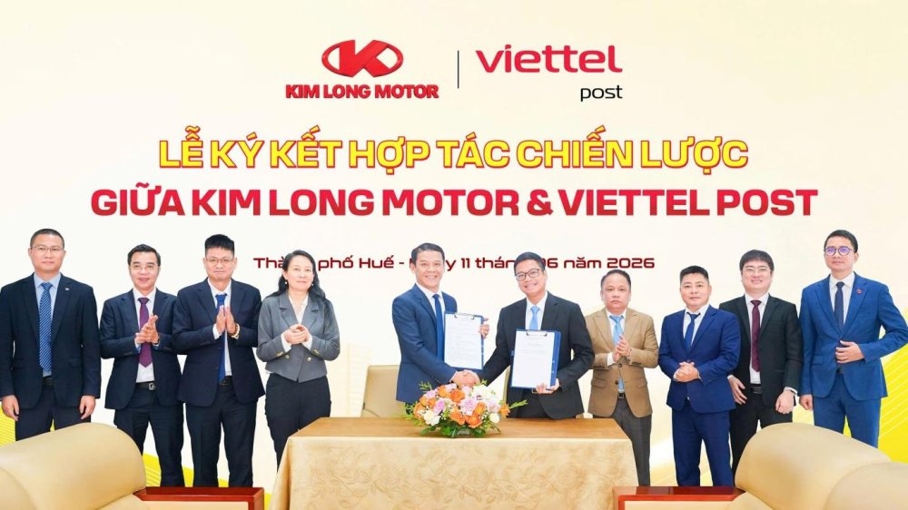 Viettel Post cùng đối tác đưa xe điện vào hệ sinh thái vận tải