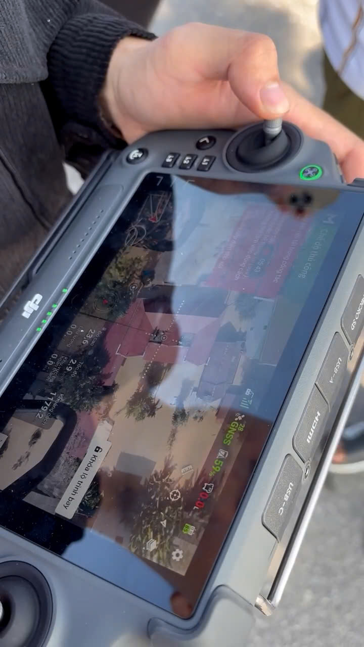 z7098321016577_f7a7a4c2b02e4ff73010182ed63a98b6