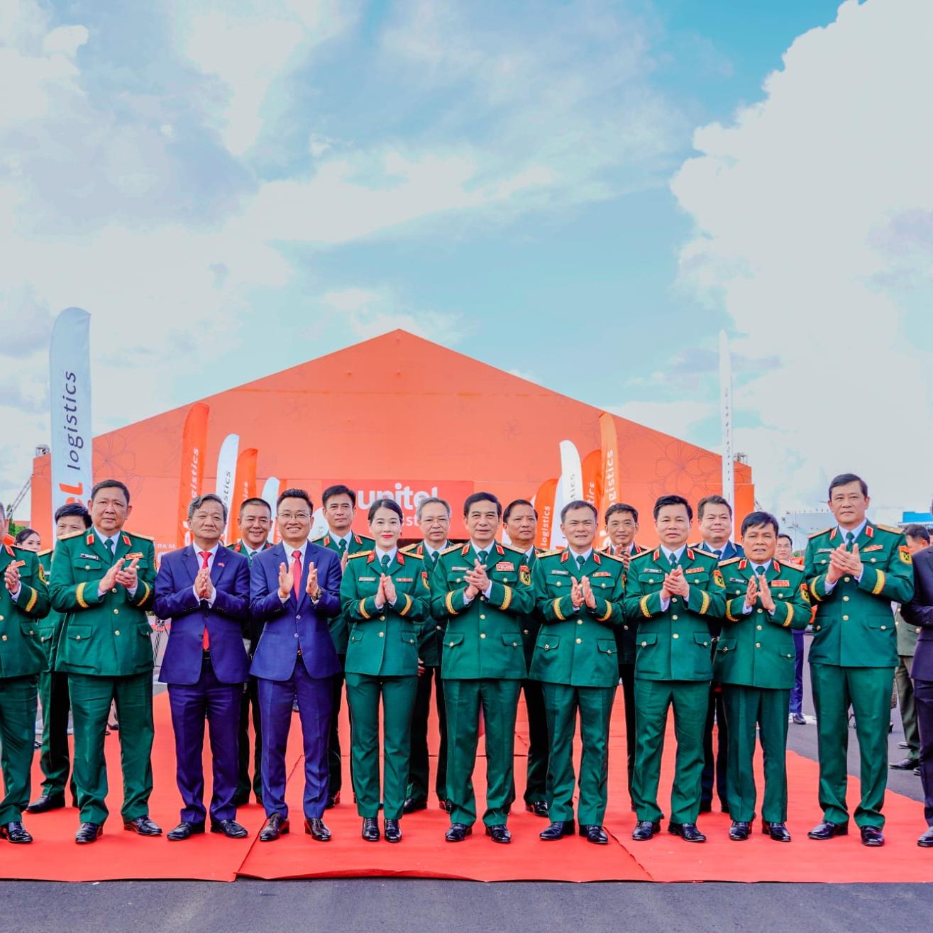 Viettel ra mắt thương hiệu Unitel Logistics tại Lào