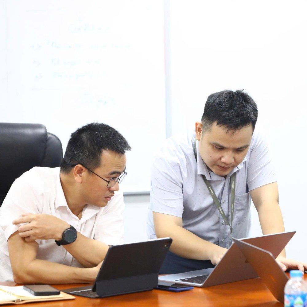 Kỹ sư Viettel bảo đảm Sổ tay đảng viên vận hành ổn định trên cả nước
