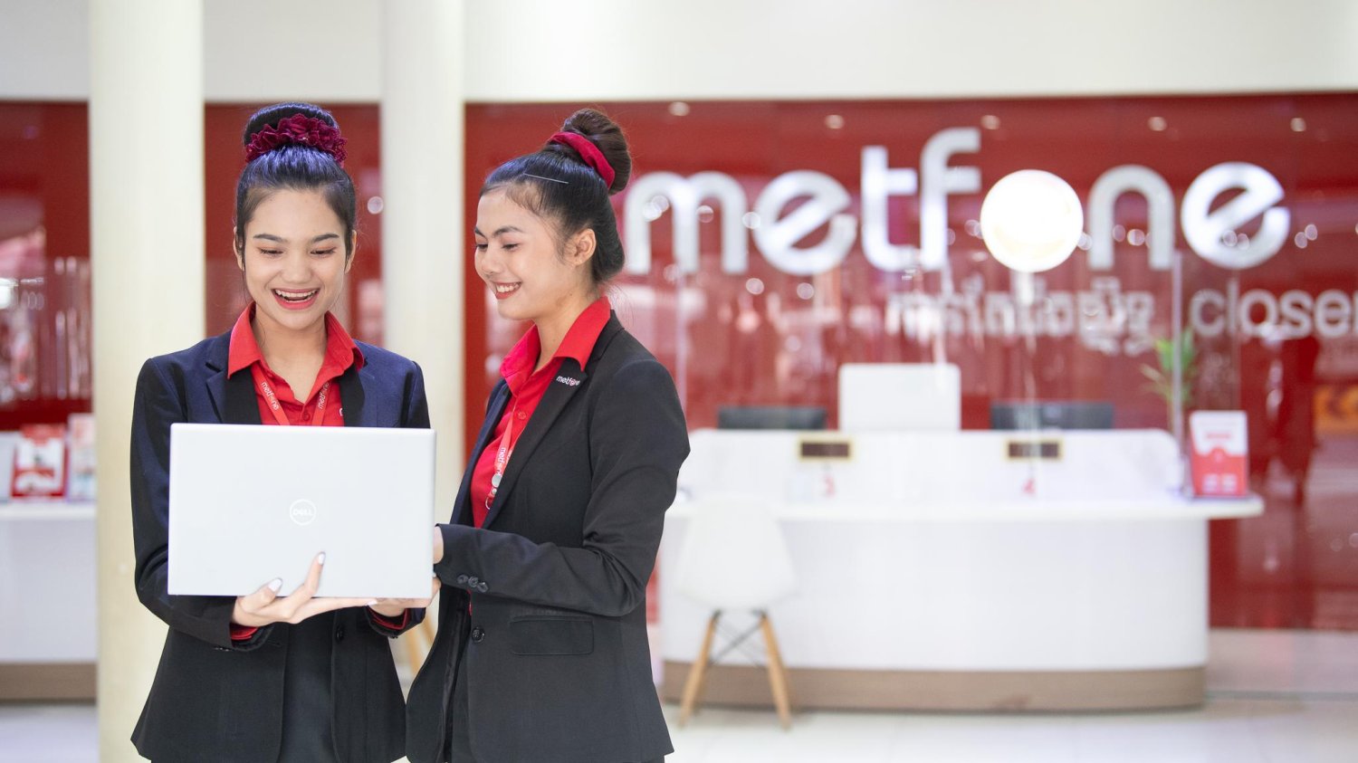 Metfone - bước chân khai mở