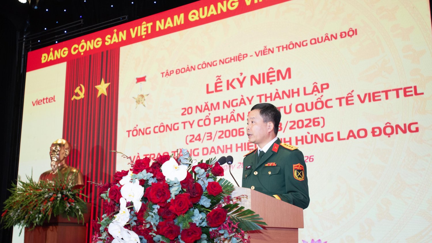 'Mỗi ngày ở nước ngoài là một ngày người Viettel sống và chiến đấu hết mình'