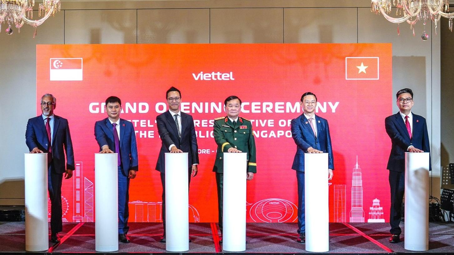 Viettel khai trương văn phòng đại diện tại Singapore