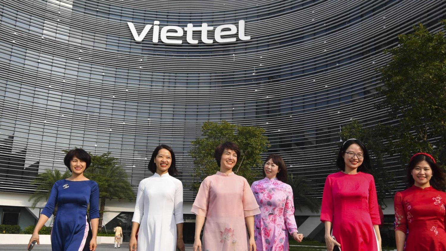 Phụ nữ Viettel 'chất' thế nào qua góc nhìn của AI?