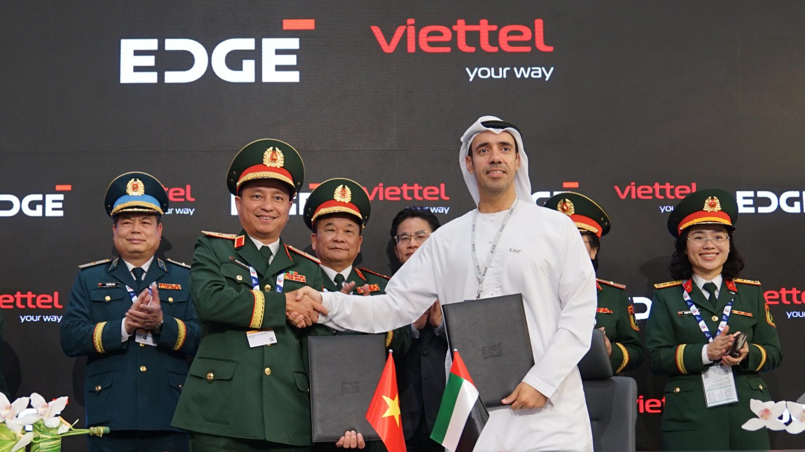Viettel ký kết hợp tác quốc phòng công nghệ cao tại UAE