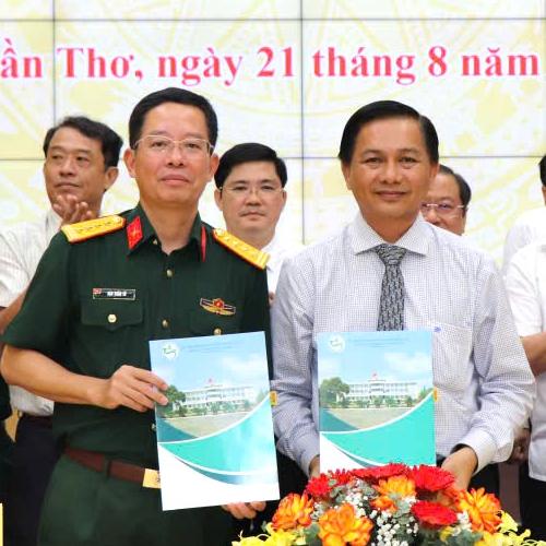 Cần Thơ và Viettel ký thỏa thuận hợp tác chuyển đổi số