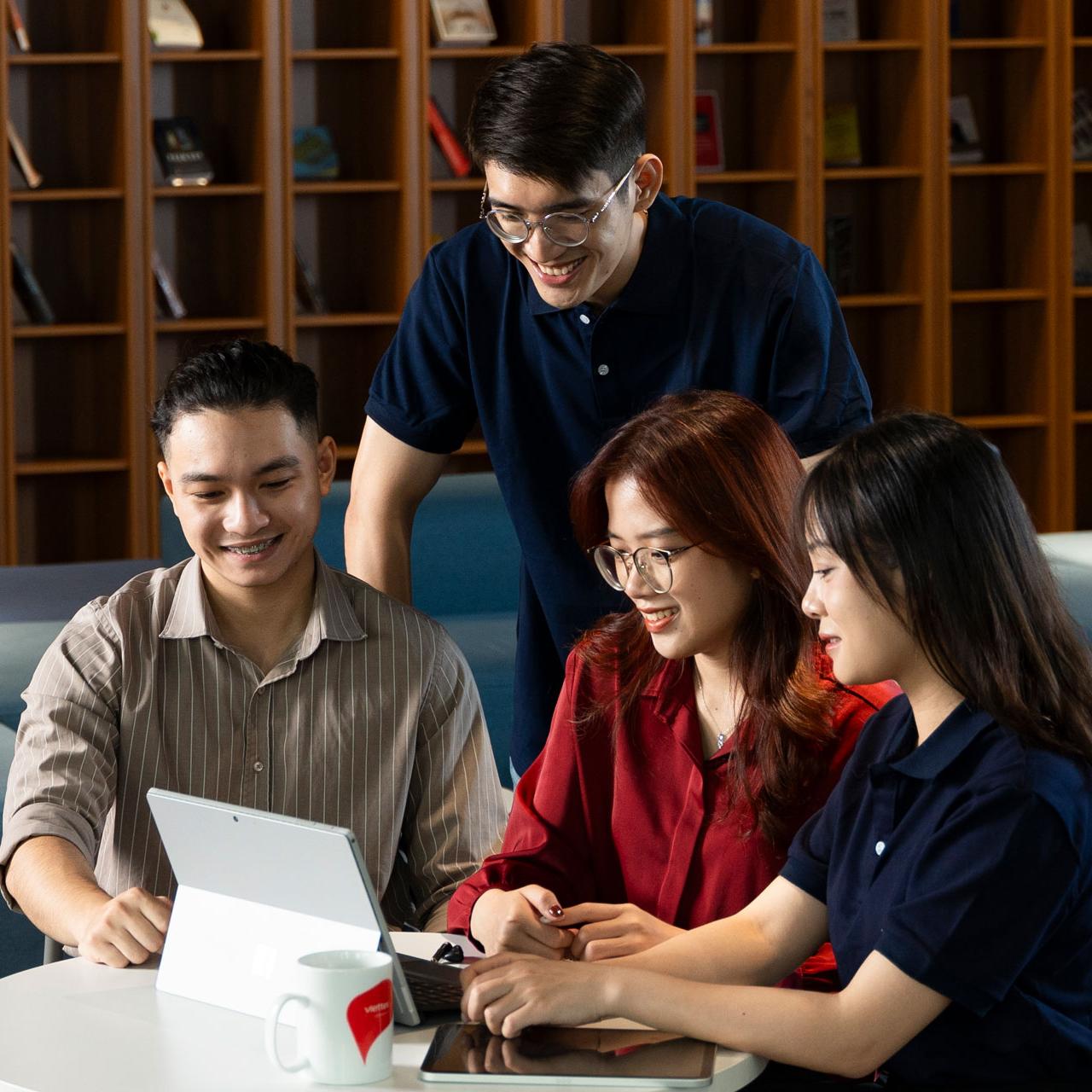VTS ra mắt tính năng AI tư vấn chọn trường cho mùa tuyển sinh đại học