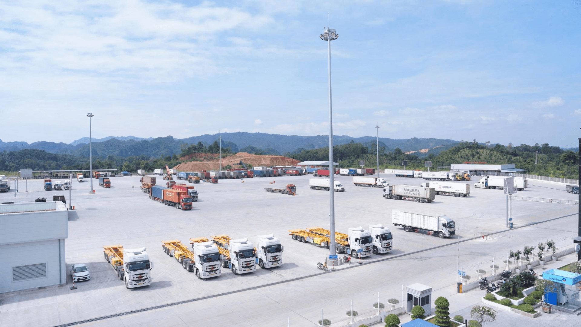 Viettel Post và SF Express mở hướng hợp tác logistics xuyên biên giới