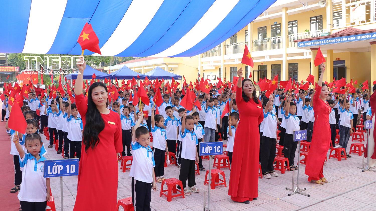 Viettel đồng hành Thái Nguyên: chuyển đổi số từ công tác Đảng đến giáo dục