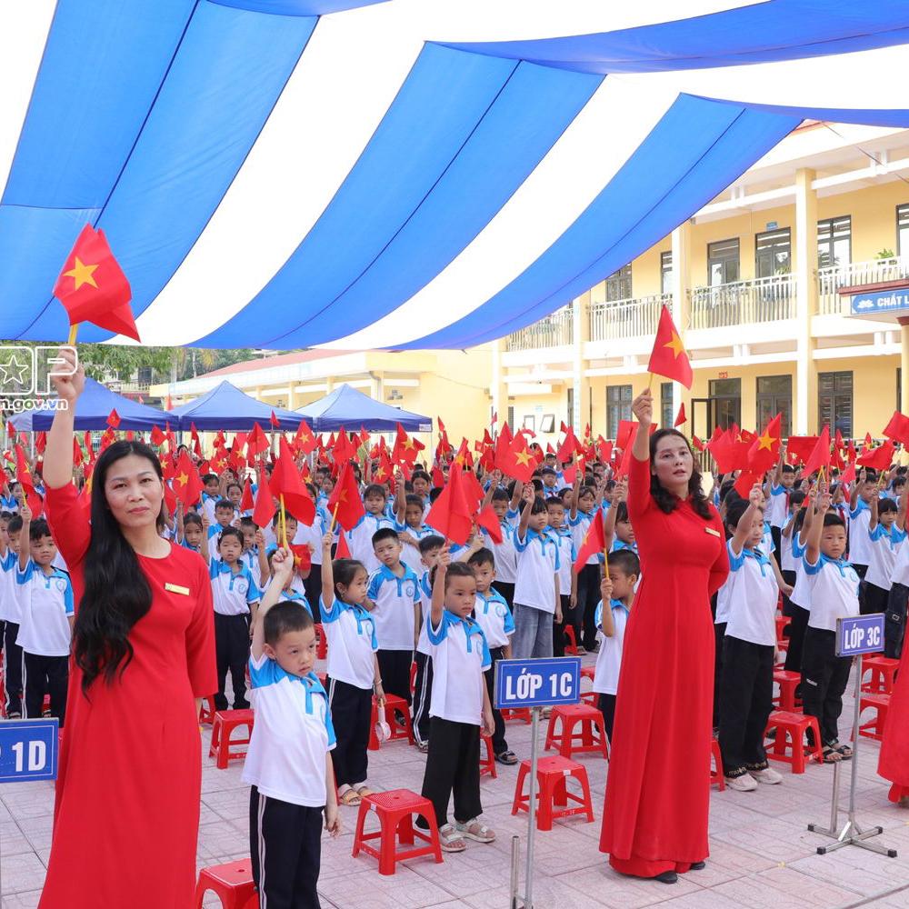 Viettel đồng hành Thái Nguyên: chuyển đổi số từ công tác Đảng đến giáo dục