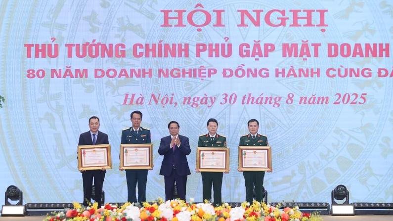 Tập đoàn 2 năm liên tiếp nhận Huân chương Bảo vệ Tổ quốc hạng Nhất