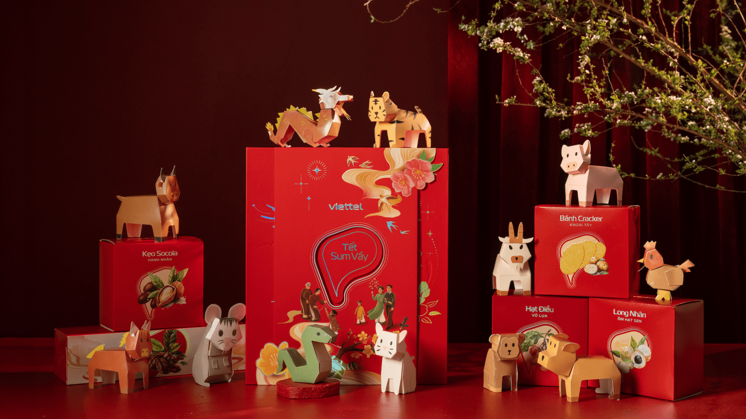 Hé lộ những hình ảnh đầu tiên về hộp quà Tết Viettel 2026