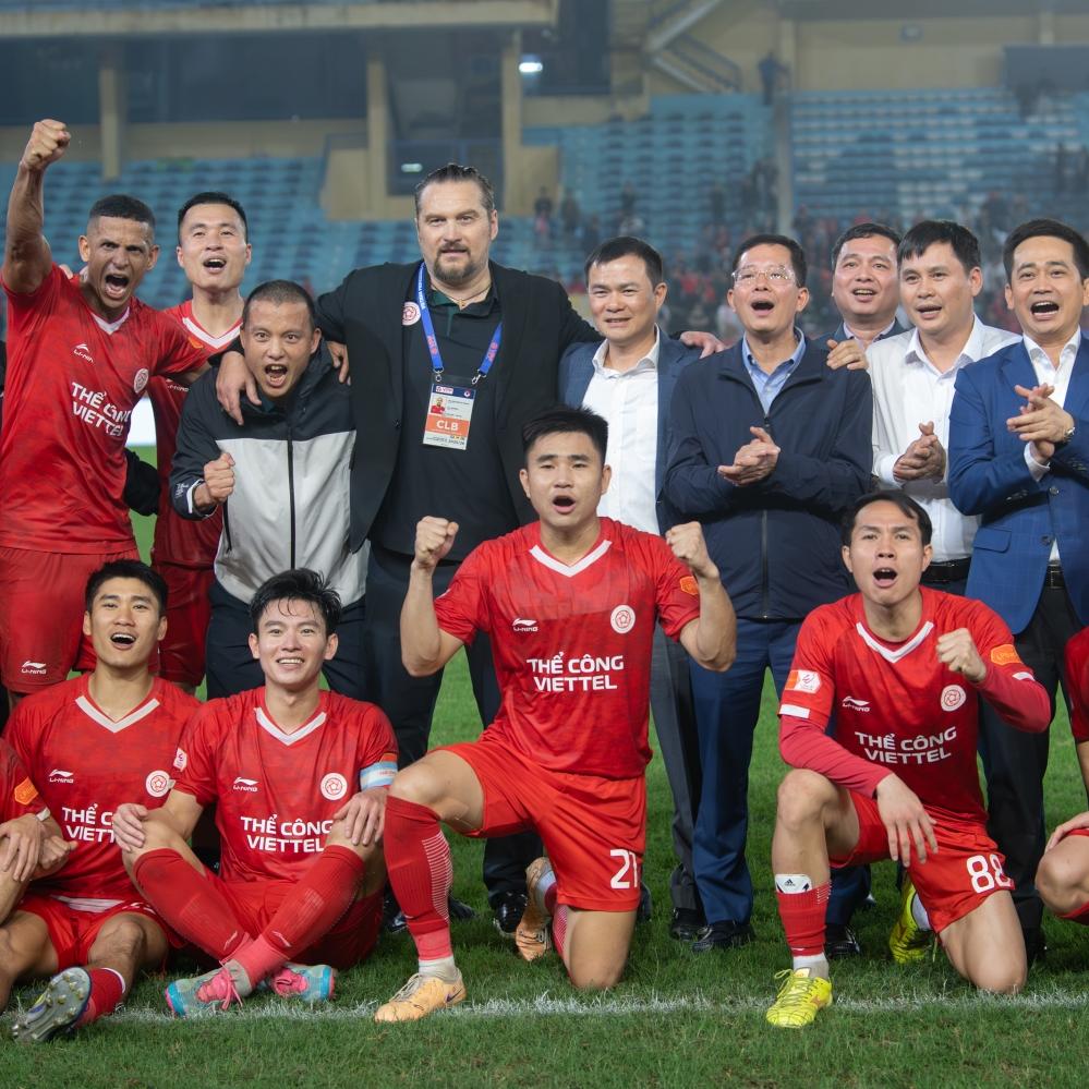 Chủ tịch Tập đoàn 'tiếp lửa' giúp Thể Công - Viettel thắng trận đấu khai xuân