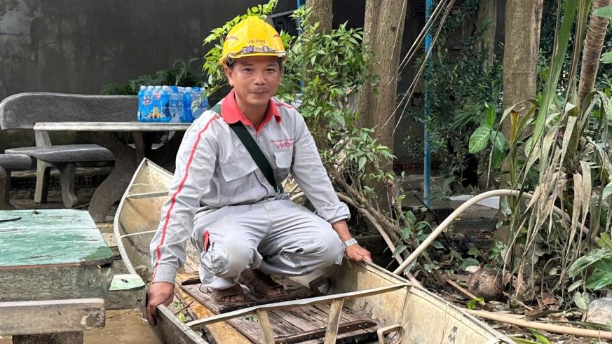 ‘Người hùng’ Viettel suy nghĩ thế nào khi cứu 40 người tại rốn lũ Hòa Xuân?