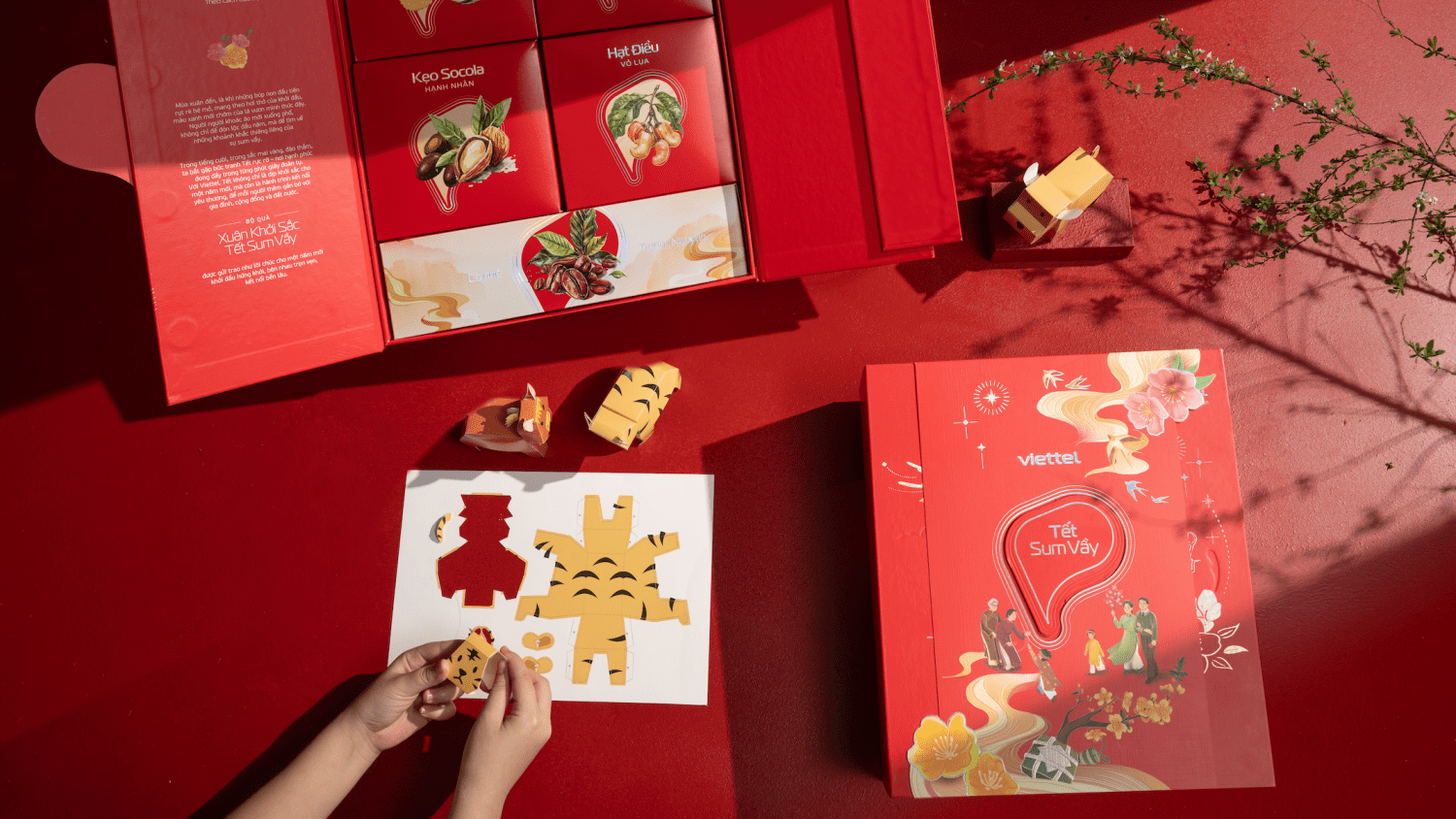 Quà Tết ấm tình Viettel