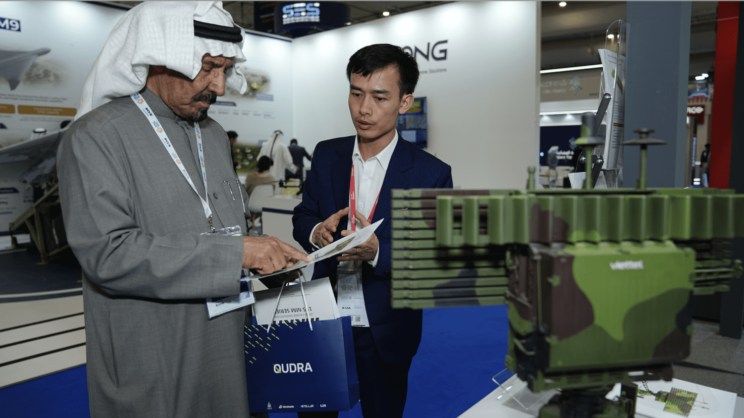 Viettel tham dự triển lãm quốc phòng lớn nhất Trung Đông