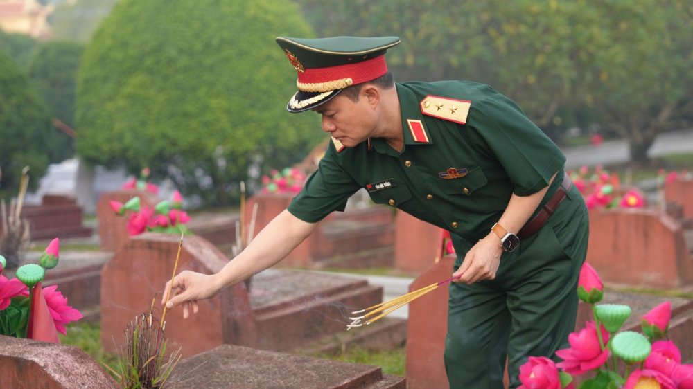 Viettel đồng hành tu bổ, cải tạo Nghĩa trang Liệt sĩ Dốc Lim, tỉnh Thái Nguyên