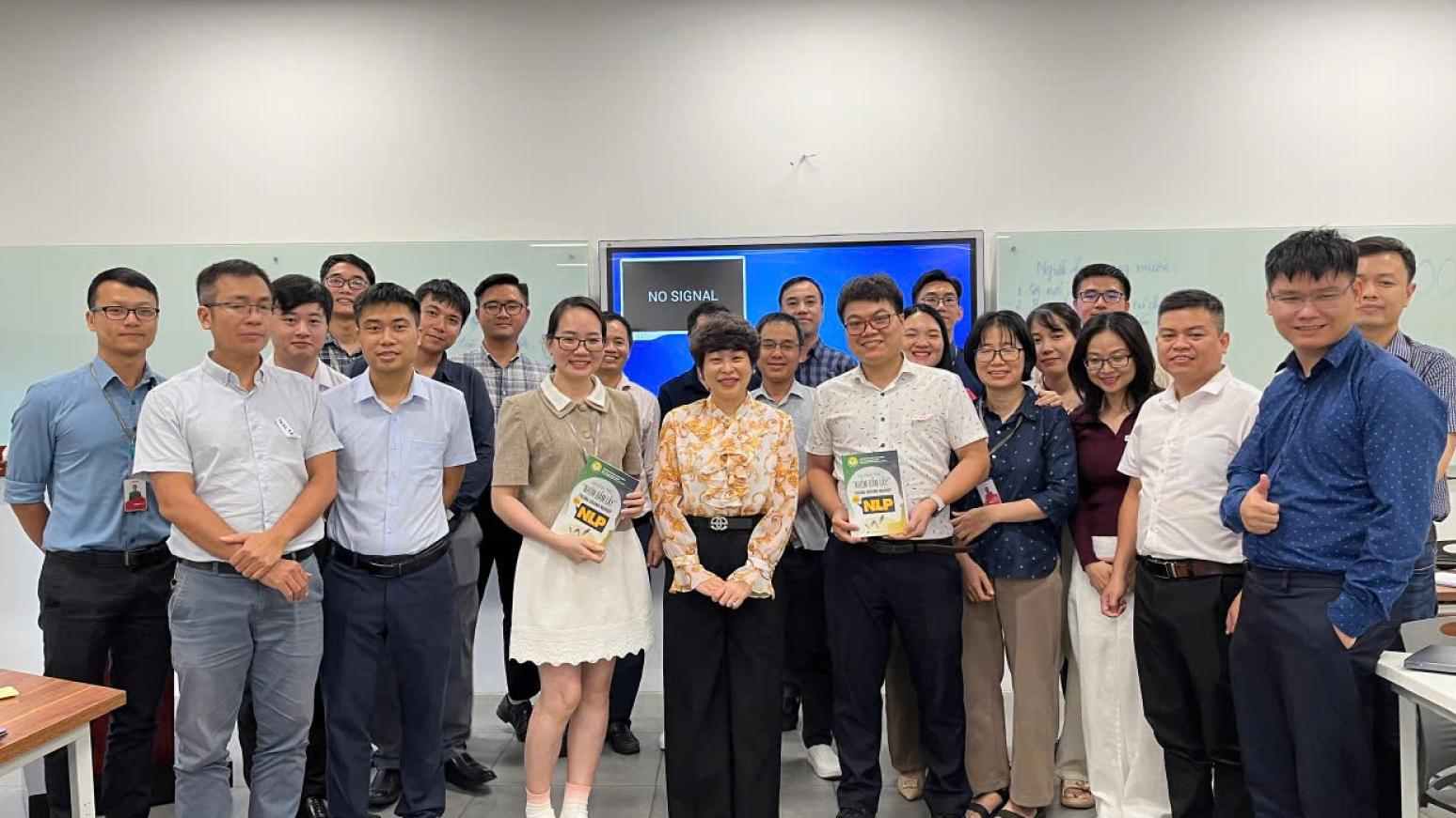 Trải nghiệm 'đi học' ngập tràn cảm xúc