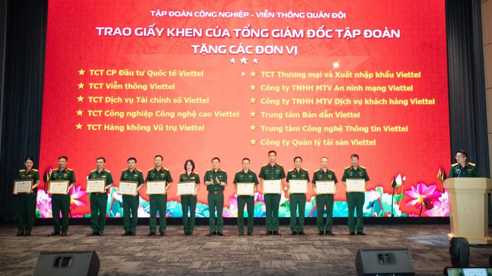 Tập đoàn khen thưởng 24 tập thể có thành tích tốt Quý III/2026
