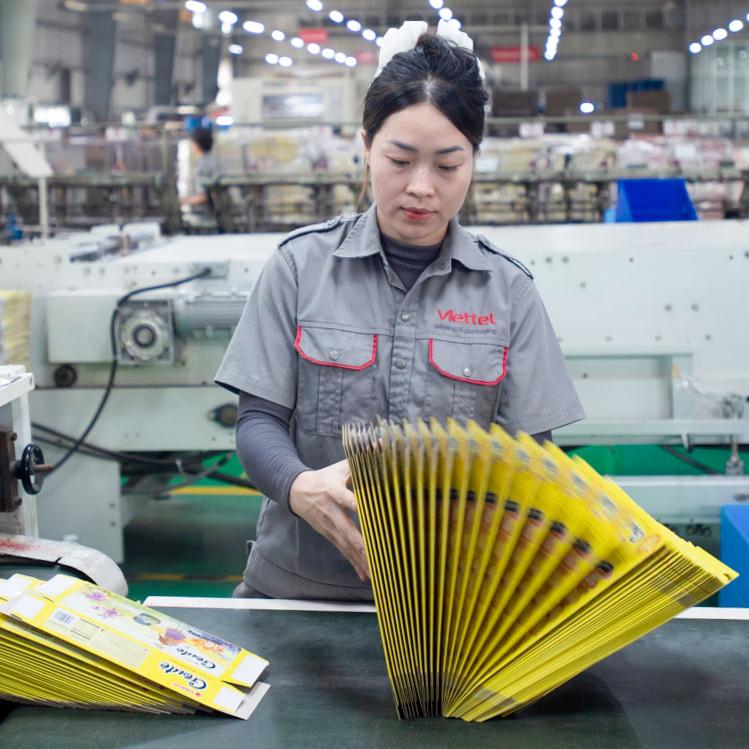 Bên trong nơi Viettel 'in cả thế giới'