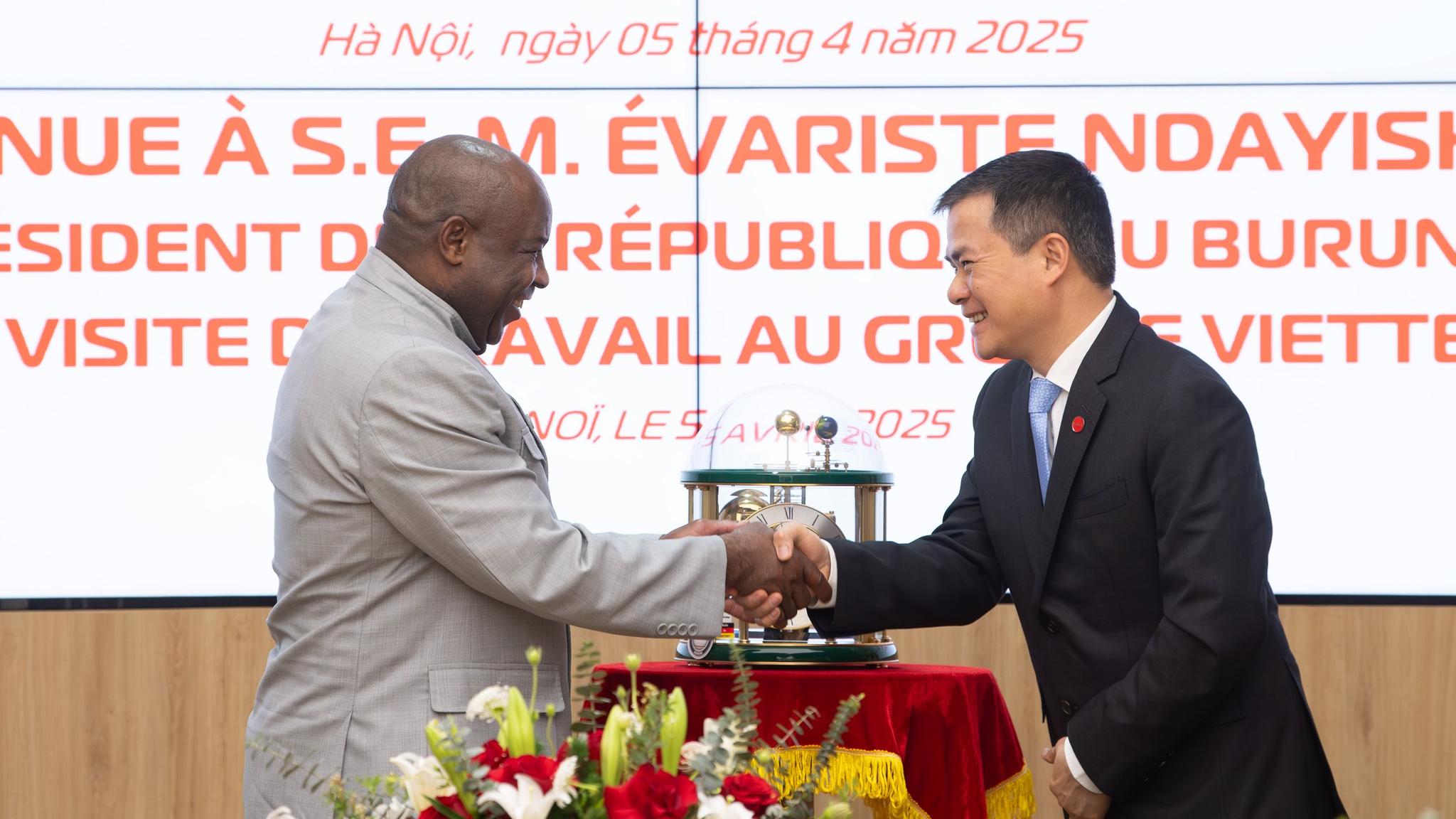Tổng thống Burundi ủng hộ Lumitel phổ cập Internet toàn quốc