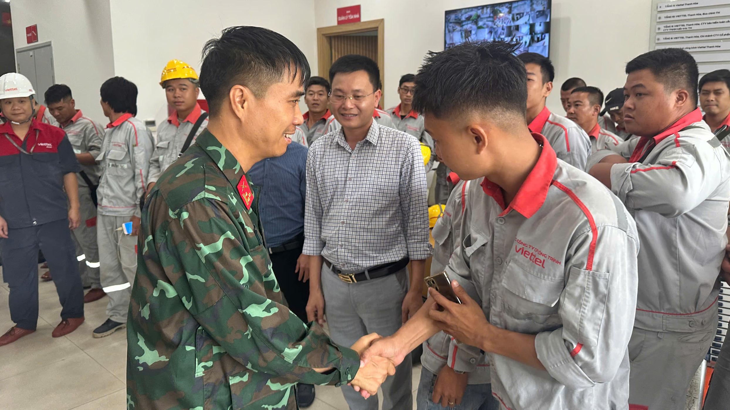 Phó TGĐ Nguyễn Đạt chỉ đạo ứng phó bão số 5 tại Thanh Hóa