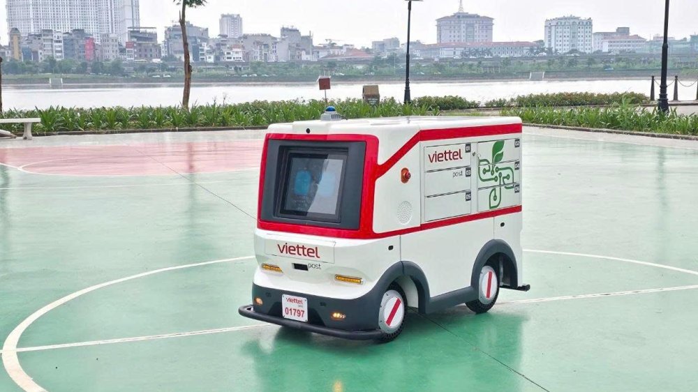 Robot giao hàng tự động Viettel bước ra sân chơi khoa học quốc tế