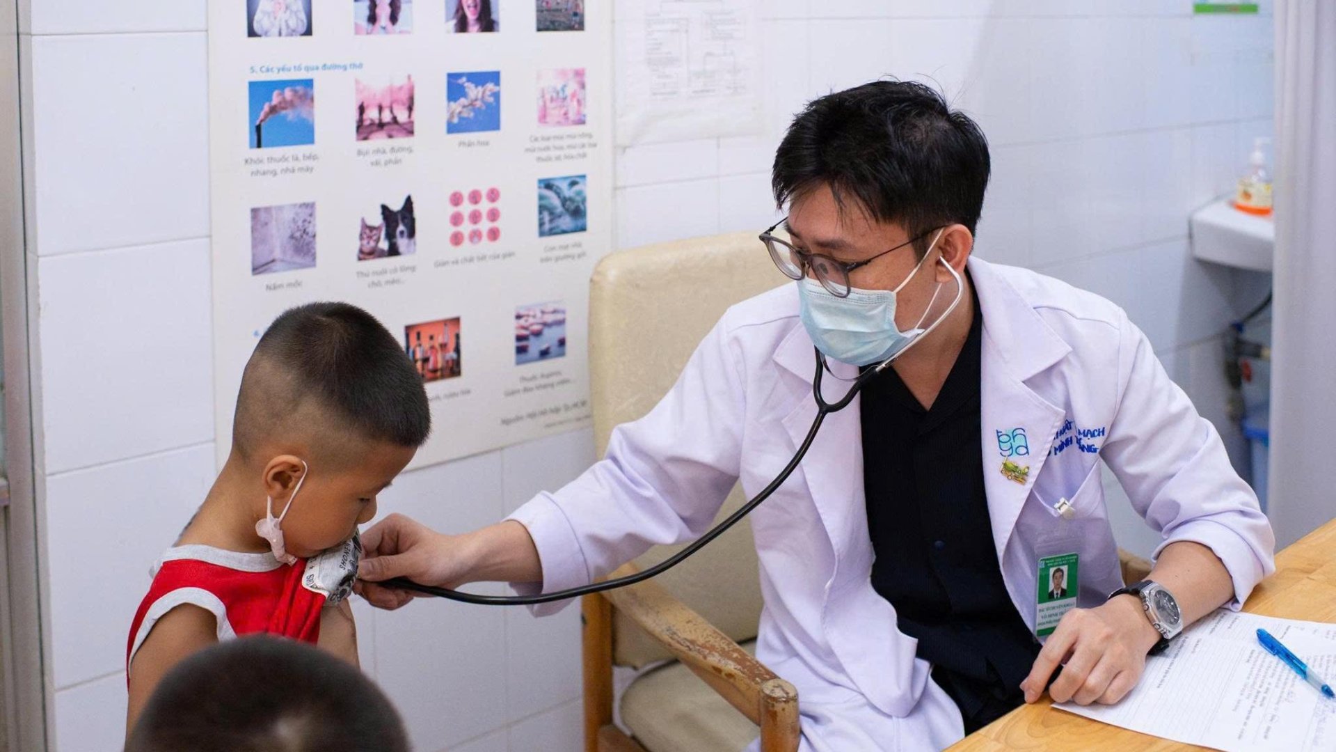Những 'dấu chân' thầm lặng phía sau hàng nghìn trái tim được chữa lành