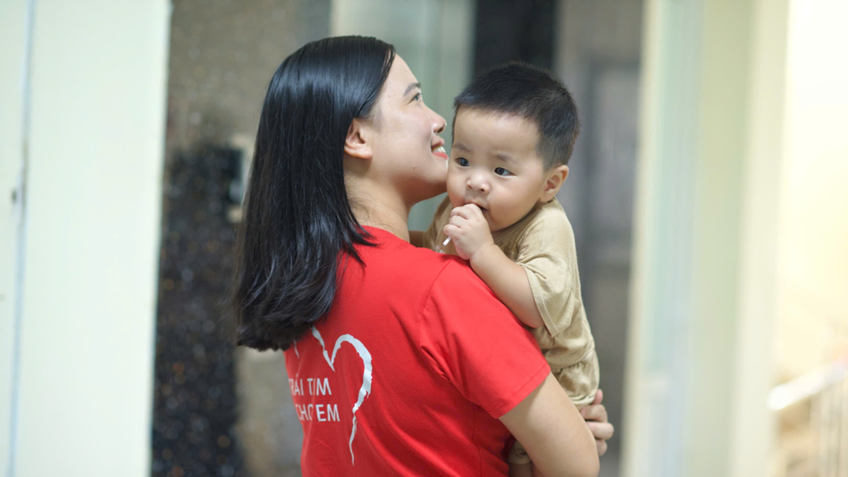 Bác sĩ 18 năm cùng Viettel tìm và chữa lành những trái tim lỗi nhịp