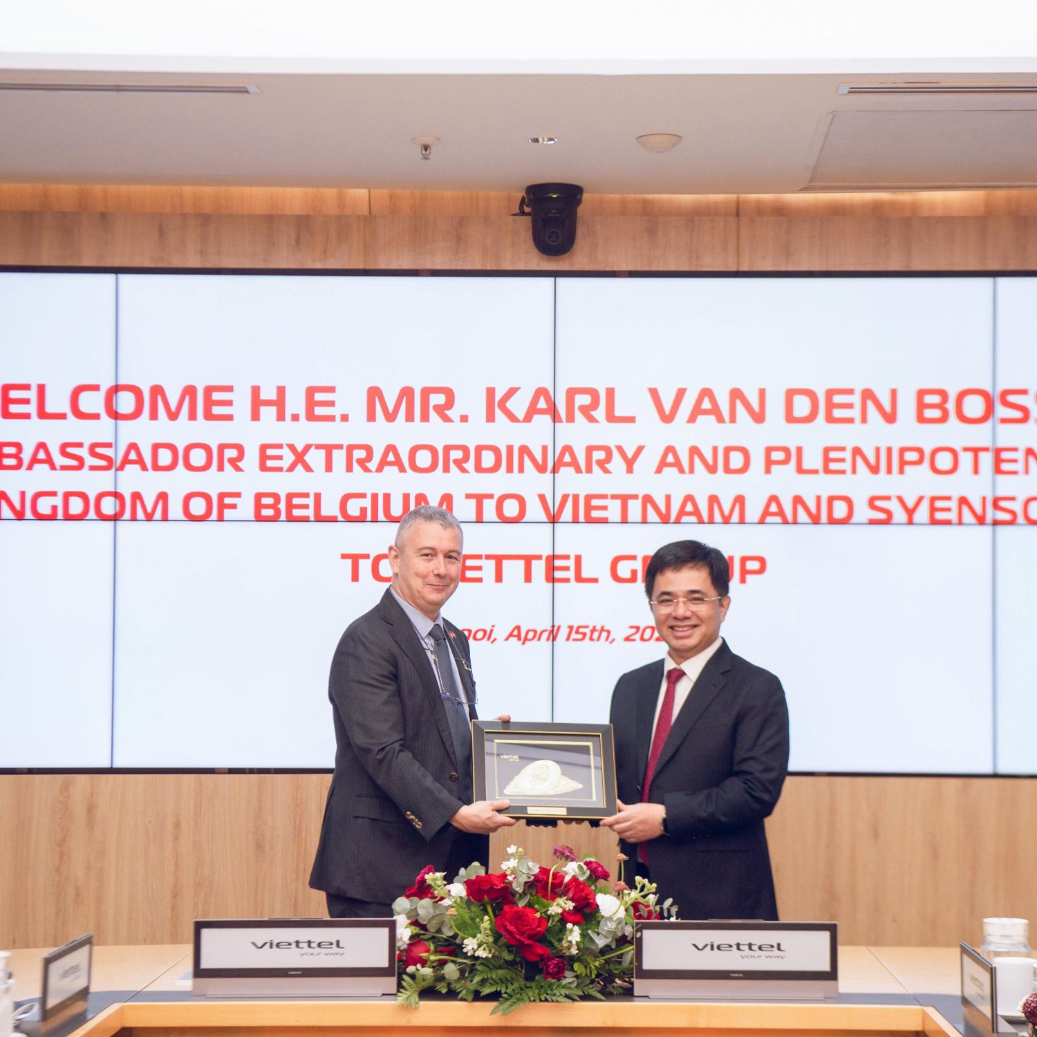 Thêm một doanh nghiệp Bỉ đặt vấn đề hợp tác công nghệ với Viettel