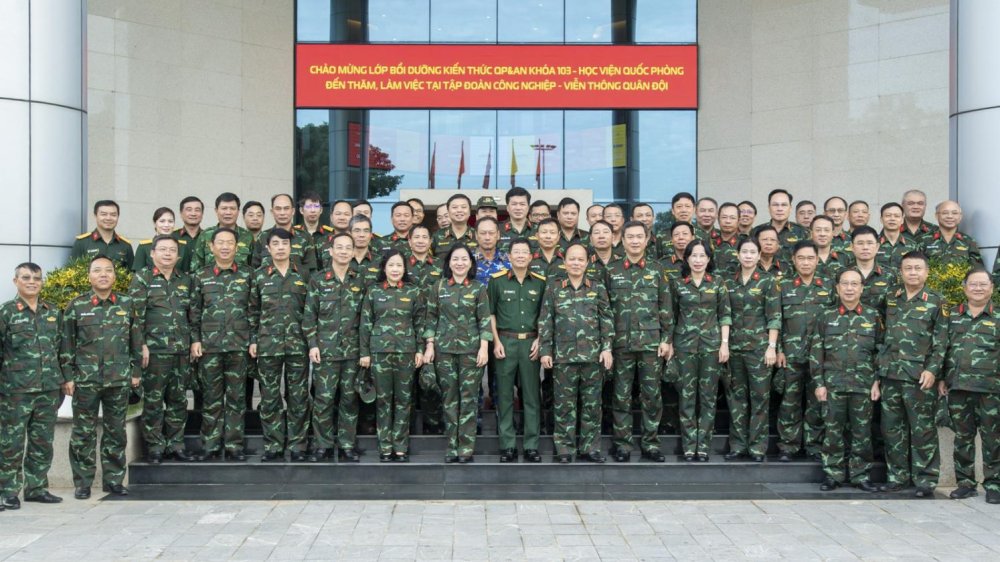 Học viện Quốc phòng ấn tượng với năng lực công nghệ và văn hóa Viettel