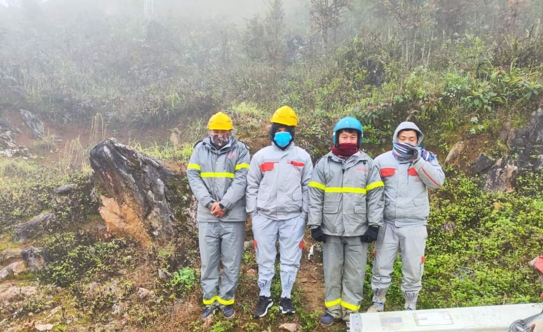 124cd2b04c9be6c5bf8a-1-original (1)