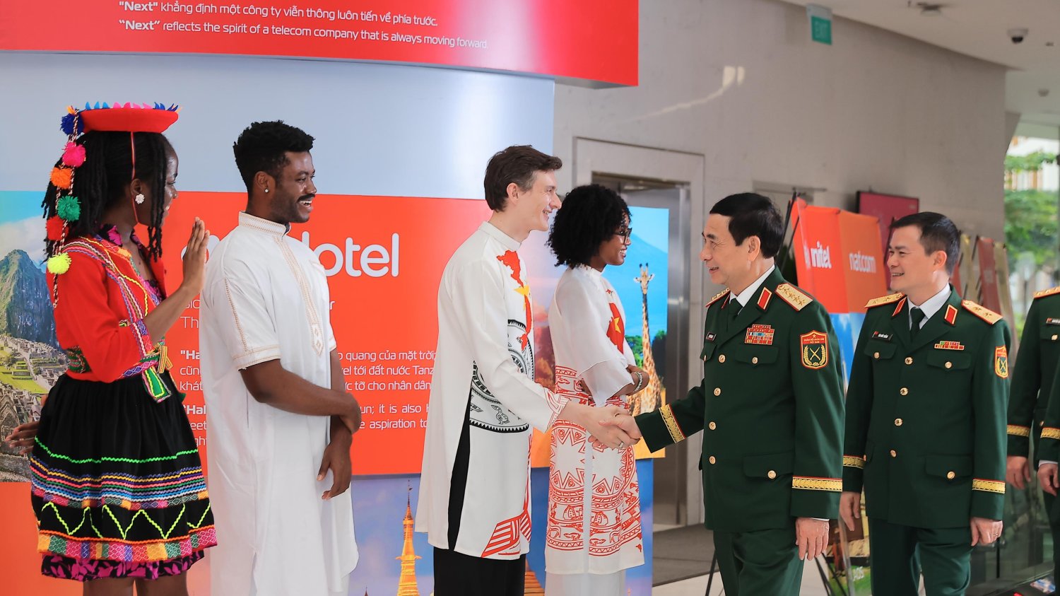 Viettel đánh dấu 20 năm kinh doanh toàn cầu thành công rực rỡ