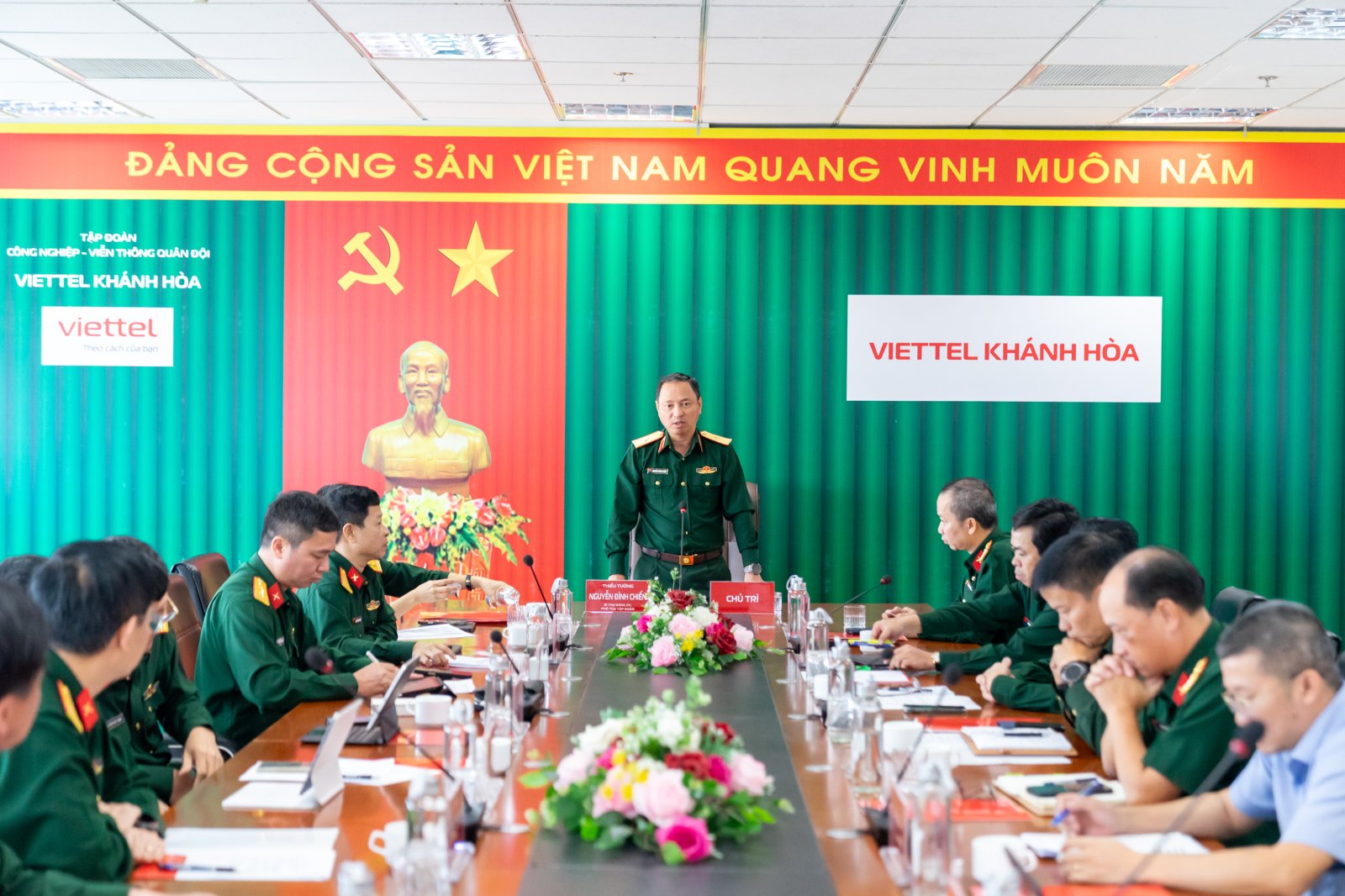 BTĐU Tập đoàn nhấn mạnh trách nhiệm đặc biệt của Viettel trong thiên tai