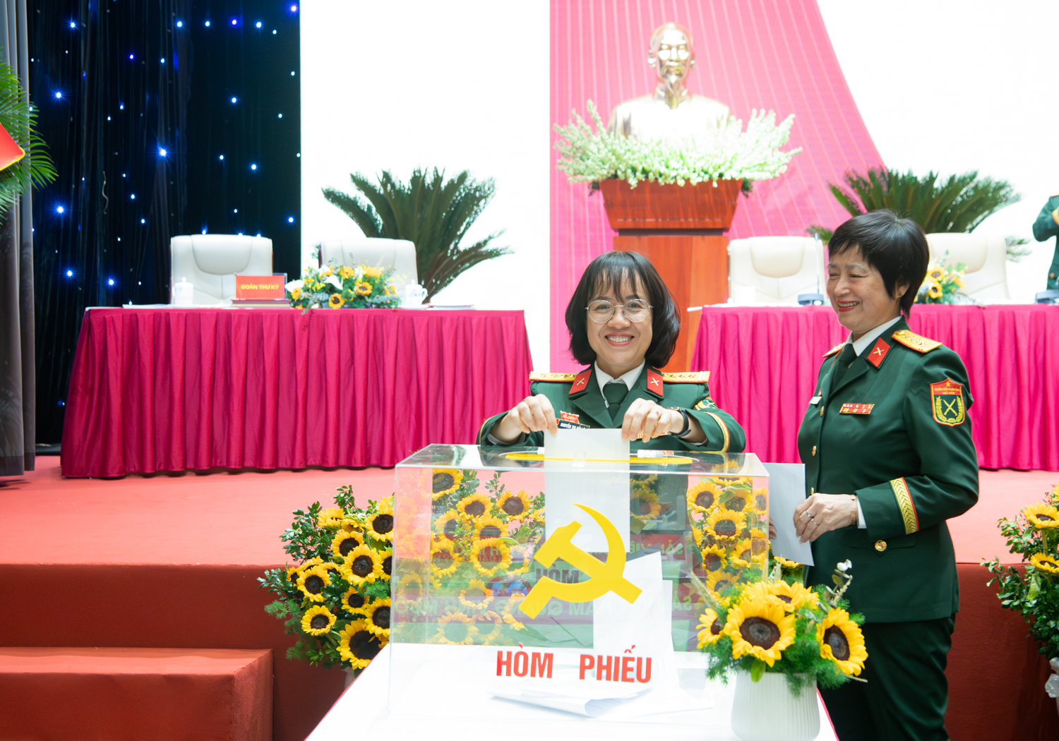 ADS_2981