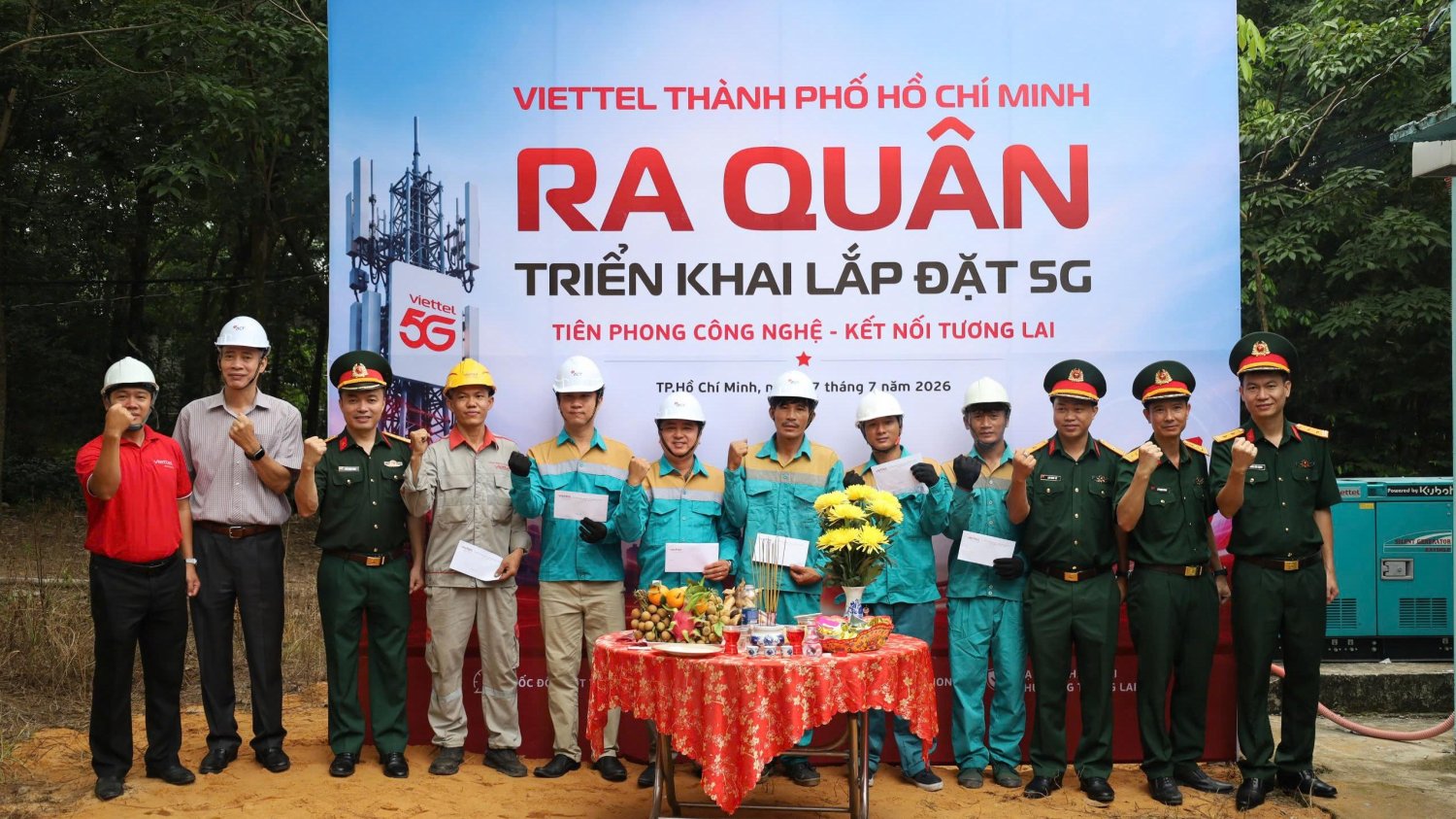 2 trạm 5G phát sóng trong ngày ra quân chiến dịch hơn 2.000 trạm tại TP.HCM