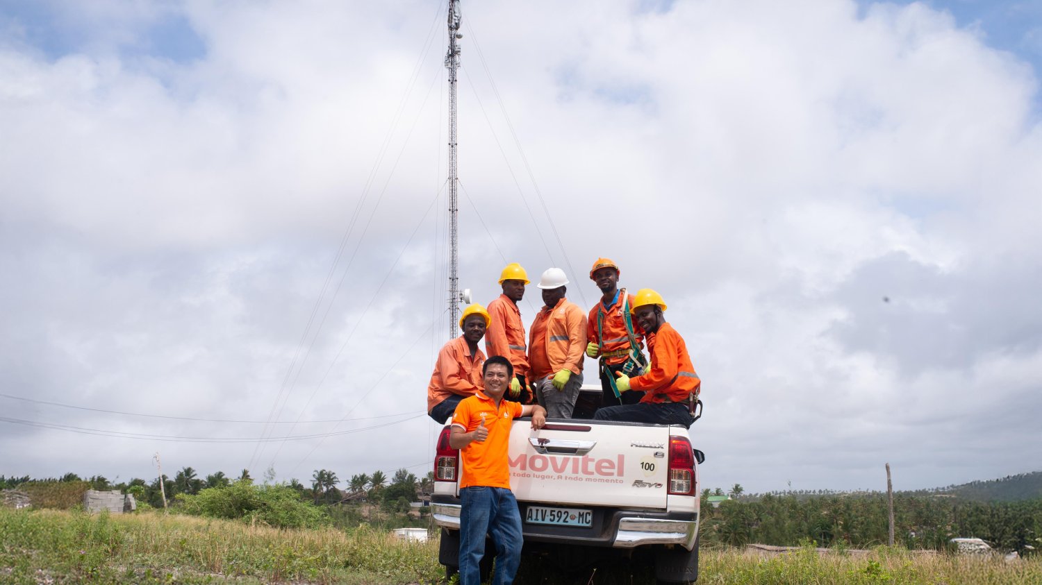 Giải thưởng lớn chưa từng có tại cuộc thi viết về Viettel trên trường quốc tế